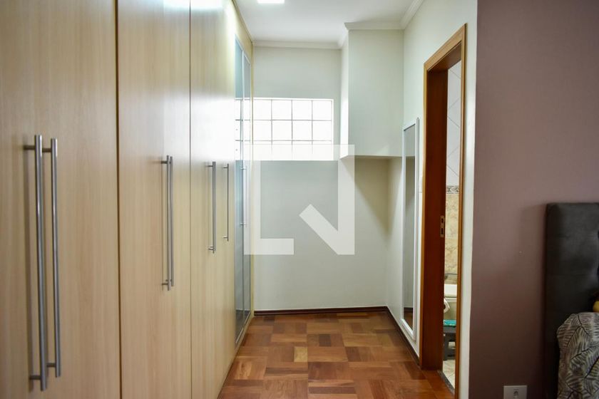 Casa, 3 quartos, 211 m² - Foto 47