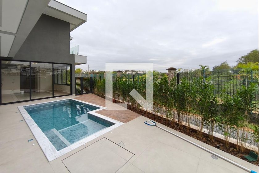 Casa à Venda - Swiss Park, 4 Quartos,  313 m2 em , Campinas - sp | SoloBR
