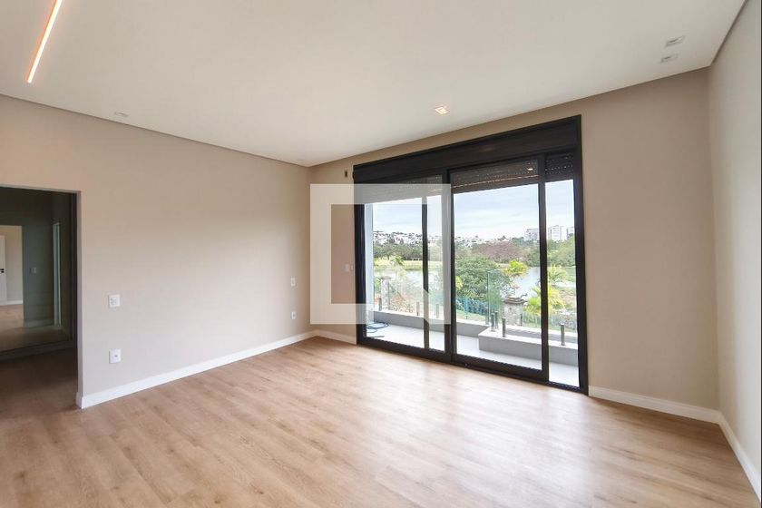 Casa à Venda - Swiss Park, 4 Quartos,  313 m2 em , Campinas - sp | SoloBR