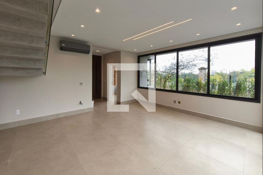 Casa à Venda - Swiss Park, 4 Quartos,  313 m2 em , Campinas - sp | SoloBR