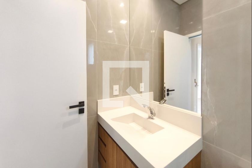 Casa à Venda - Swiss Park, 4 Quartos,  313 m2 em , Campinas - sp | SoloBR