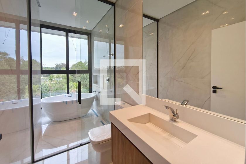 Casa à Venda - Swiss Park, 4 Quartos,  313 m2 em , Campinas - sp | SoloBR