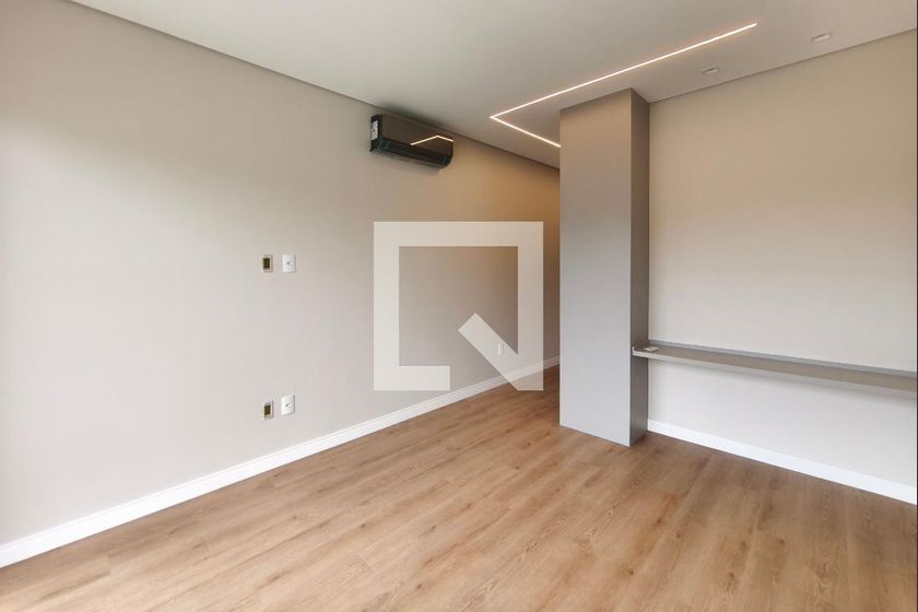 Casa à Venda - Swiss Park, 4 Quartos,  313 m2 em , Campinas - sp | SoloBR