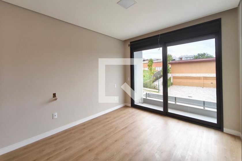 Casa à Venda - Swiss Park, 4 Quartos,  313 m2 em , Campinas - sp | SoloBR
