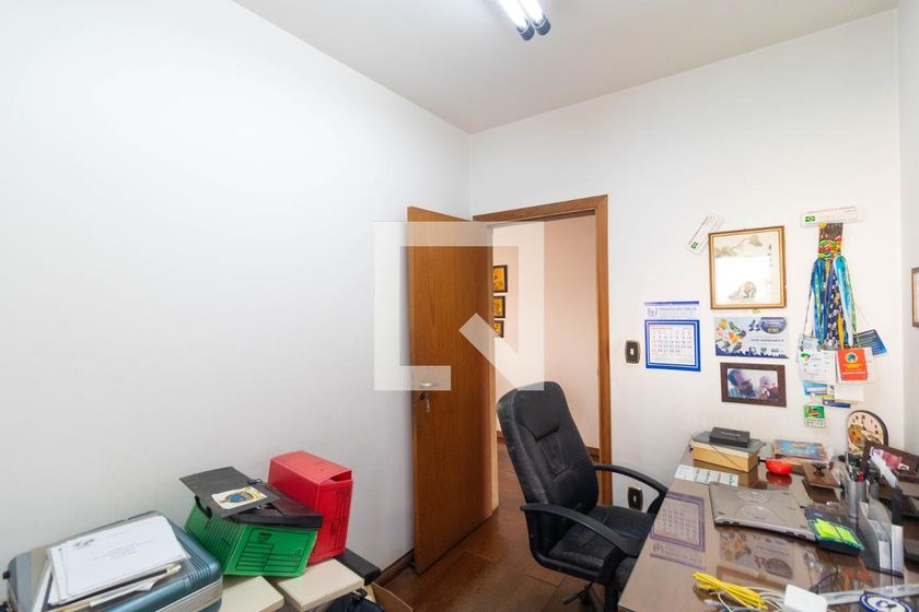 Casa à Venda - Guanabara, 5 Quartos,  450 m2 em , Campinas - sp | SoloBR