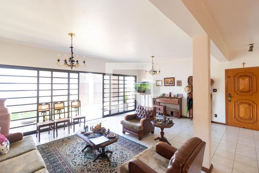 Casa à Venda - Guanabara, 5 Quartos,  450 m2 em , Campinas - sp | SoloBR