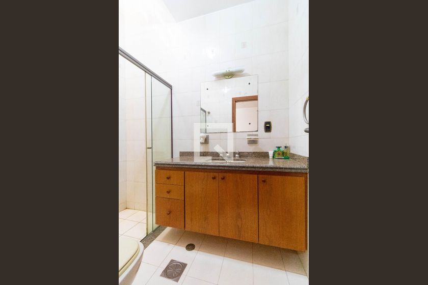 Casa à Venda - Guanabara, 5 Quartos,  450 m2 em , Campinas - sp | SoloBR