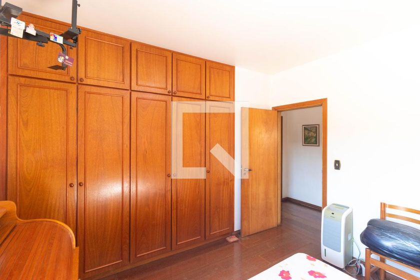 Casa à Venda - Guanabara, 5 Quartos,  450 m2 em , Campinas - sp | SoloBR