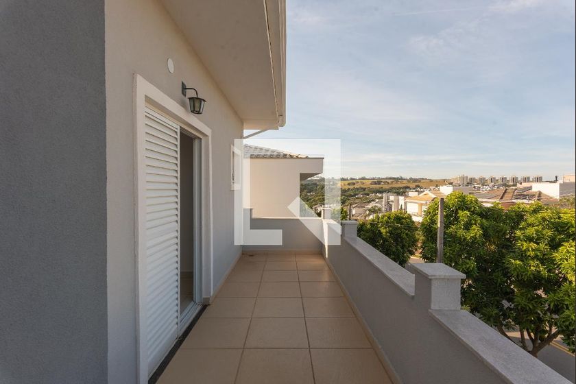 Casa à Venda - Swiss Park, 4 Quartos,  250 m2 em , Campinas - sp | SoloBR