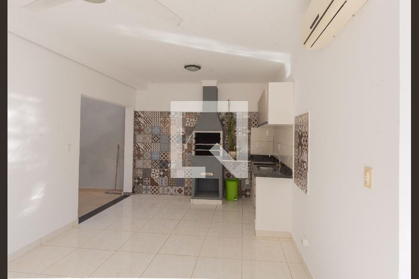 Casa à Venda - Swiss Park, 4 Quartos,  250 m2 em , Campinas - sp | SoloBR