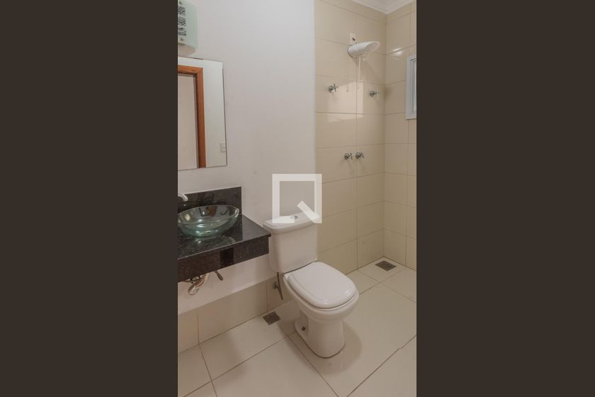Casa à Venda - Swiss Park, 4 Quartos,  250 m2 em , Campinas - sp | SoloBR