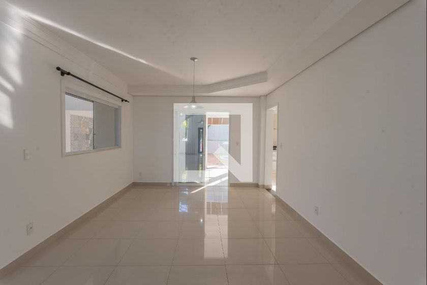 Casa à Venda - Swiss Park, 4 Quartos,  250 m2 em , Campinas - sp | SoloBR