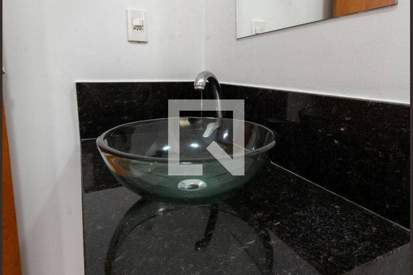 Casa à Venda - Swiss Park, 4 Quartos,  250 m2 em , Campinas - sp | SoloBR