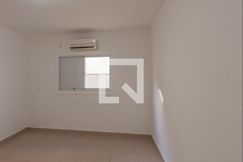 Casa à Venda - Swiss Park, 4 Quartos,  250 m2 em , Campinas - sp | SoloBR