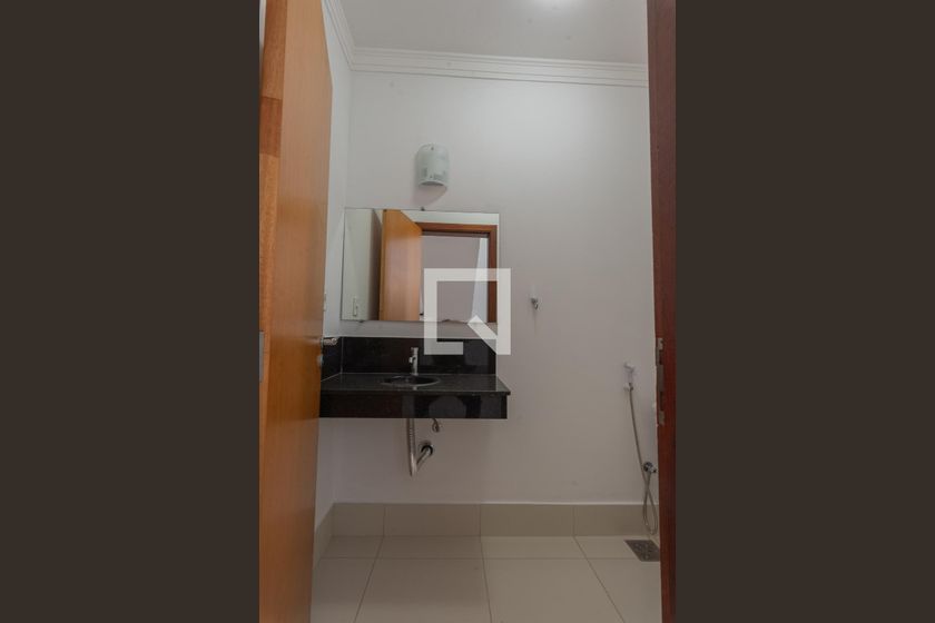 Casa à Venda - Swiss Park, 4 Quartos,  250 m2 em , Campinas - sp | SoloBR