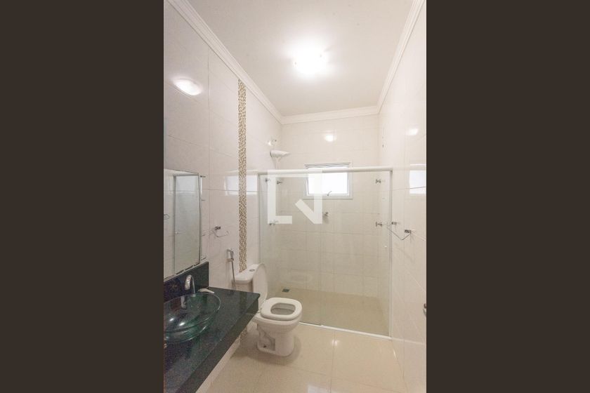 Casa à Venda - Swiss Park, 4 Quartos,  250 m2 em , Campinas - sp | SoloBR