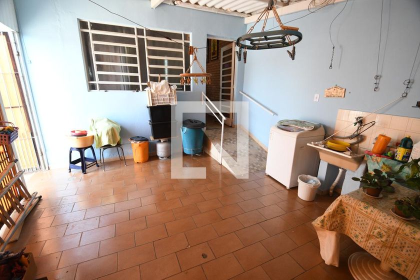 Casa à Venda - Jardim Flamboyant, 2 Quartos,  100 m2 em , Campinas - sp | SoloBR