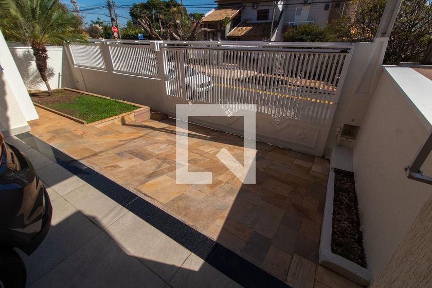 Casa à Venda - Jardim Chapadão, 4 Quartos,  212 m2 em , Campinas - sp | SoloBR