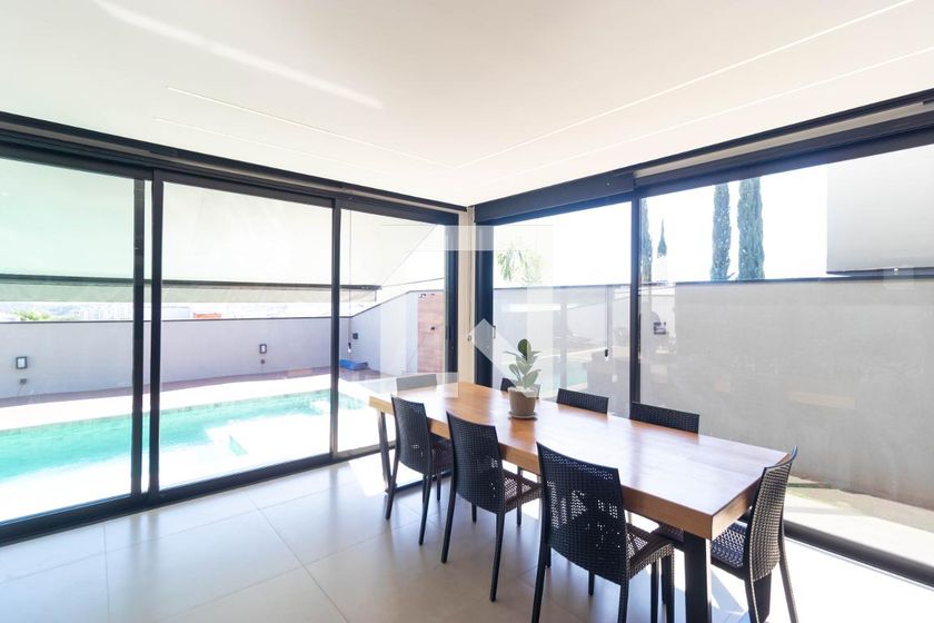 Casa à Venda - Swiss Park, 3 Quartos,  450 m2 em , Campinas - sp | SoloBR