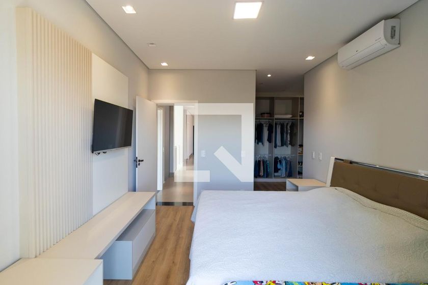 Casa à Venda - Swiss Park, 3 Quartos,  450 m2 em , Campinas - sp | SoloBR