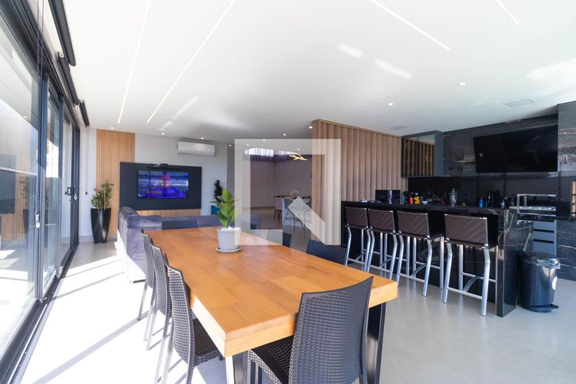 Casa à Venda - Swiss Park, 3 Quartos,  450 m2 em , Campinas - sp | SoloBR