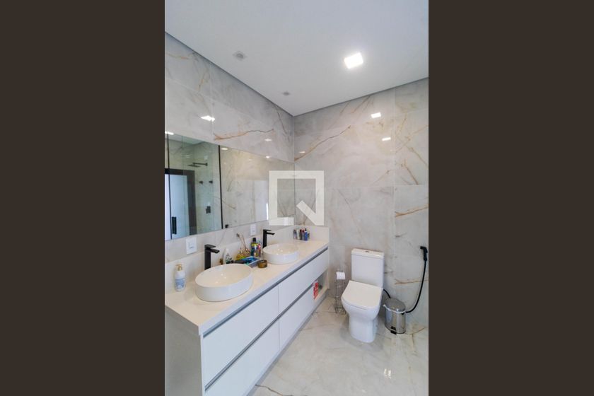 Casa à Venda - Swiss Park, 3 Quartos,  450 m2 em , Campinas - sp | SoloBR