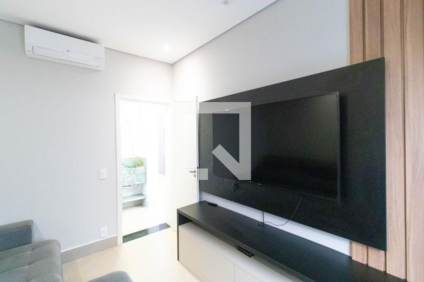 Casa à Venda - Swiss Park, 3 Quartos,  450 m2 em , Campinas - sp | SoloBR