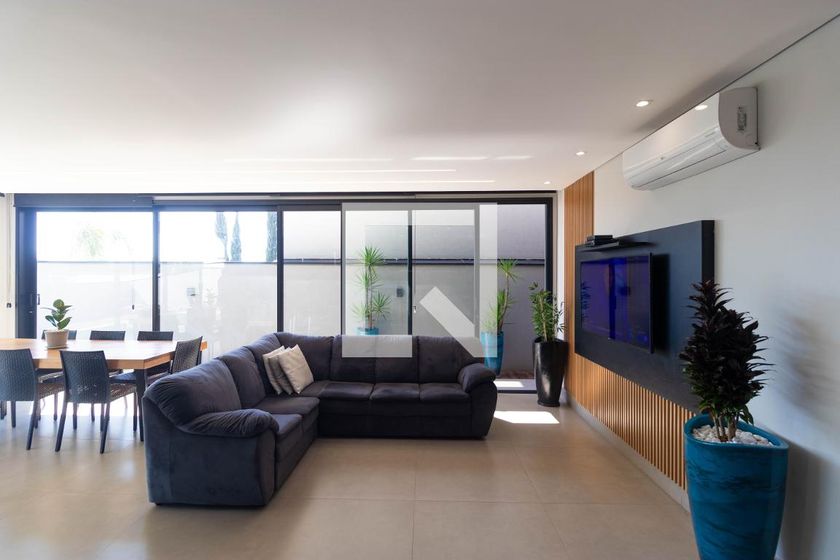 Casa à Venda - Swiss Park, 3 Quartos,  450 m2 em , Campinas - sp | SoloBR