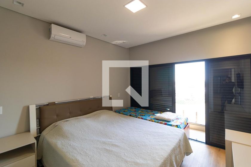 Casa à Venda - Swiss Park, 3 Quartos,  450 m2 em , Campinas - sp | SoloBR