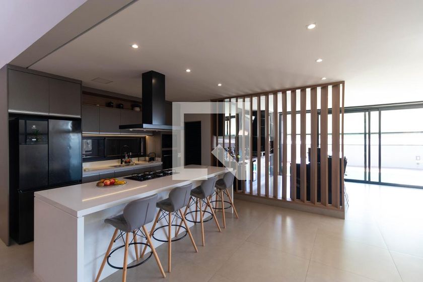 Casa à Venda - Swiss Park, 3 Quartos,  450 m2 em , Campinas - sp | SoloBR