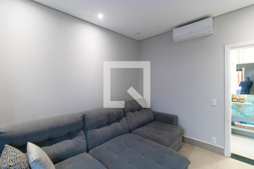 Casa à Venda - Swiss Park, 3 Quartos,  450 m2 em , Campinas - sp | SoloBR