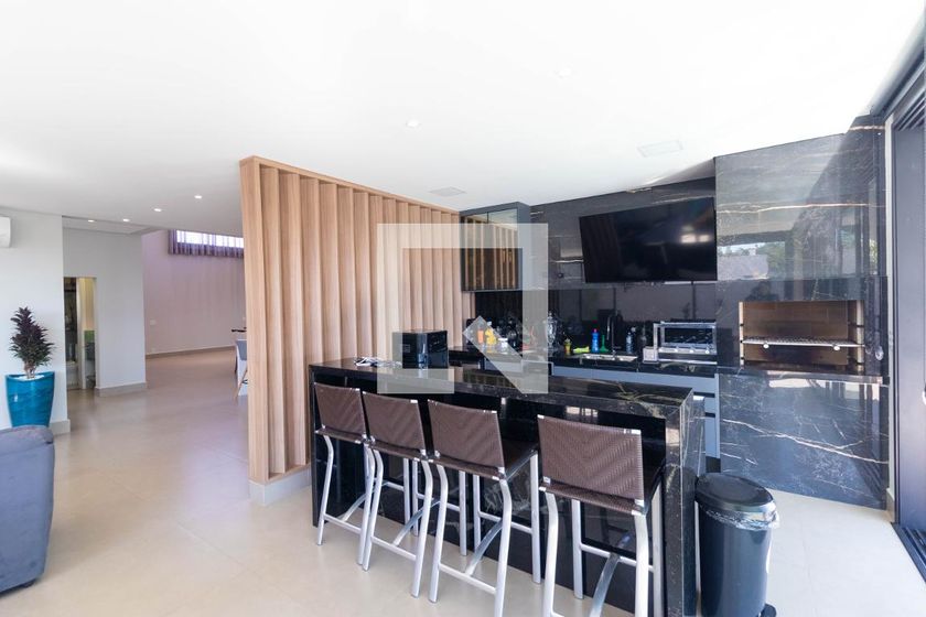 Casa à Venda - Swiss Park, 3 Quartos,  450 m2 em , Campinas - sp | SoloBR