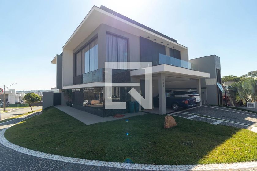 Casa à Venda - Swiss Park, 3 Quartos,  450 m2 em , Campinas - sp | SoloBR
