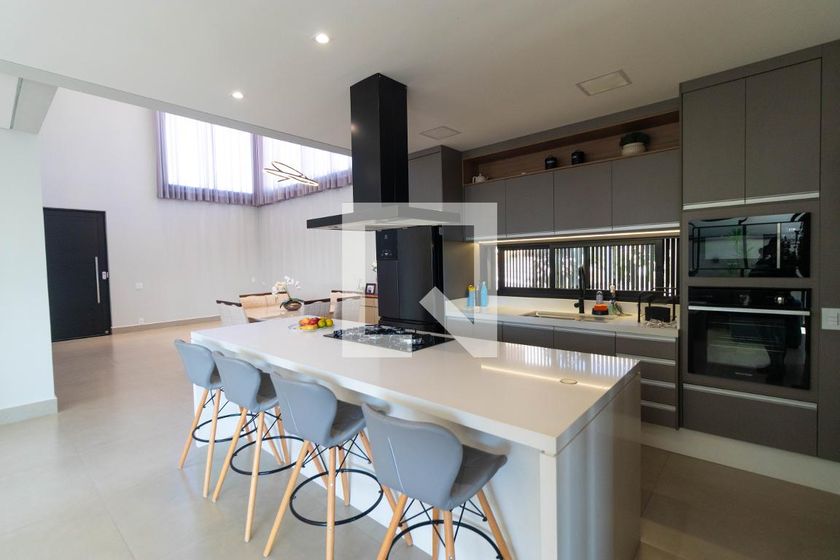 Casa à Venda - Swiss Park, 3 Quartos,  450 m2 em , Campinas - sp | SoloBR