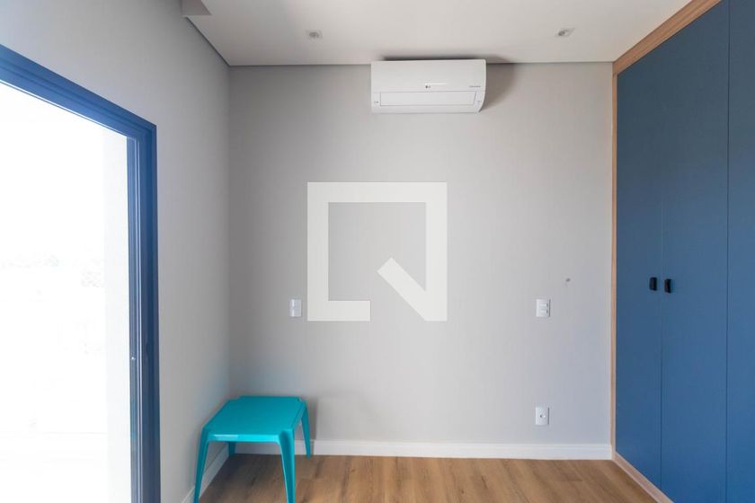 Casa à Venda - Swiss Park, 3 Quartos,  450 m2 em , Campinas - sp | SoloBR