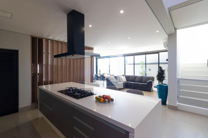 Casa à Venda - Swiss Park, 3 Quartos,  450 m2 em , Campinas - sp | SoloBR