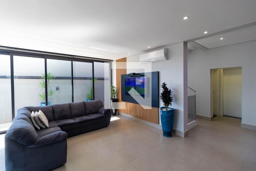 Casa à Venda - Swiss Park, 3 Quartos,  450 m2 em , Campinas - sp | SoloBR