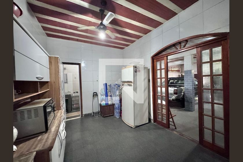 Casa, 4 quartos, 215 m² - Foto 38