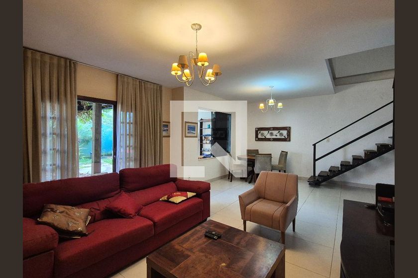 Casa, 4 quartos, 180 m² - Foto 2