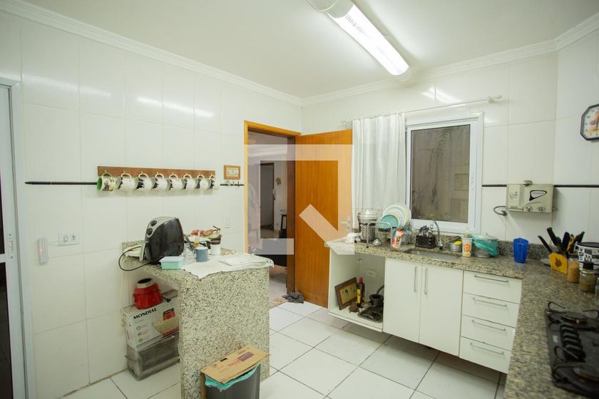 Casa, 3 quartos, 240 m² - Foto 49