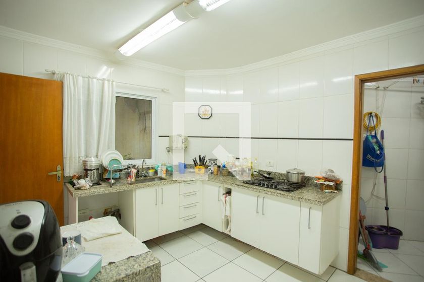 Casa, 3 quartos, 240 m² - Foto 48