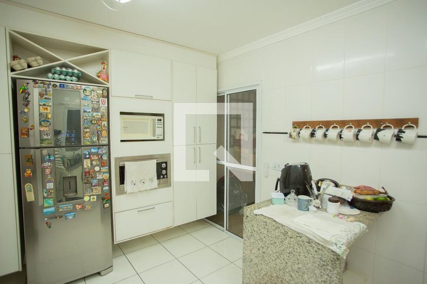 Casa, 3 quartos, 240 m² - Foto 47