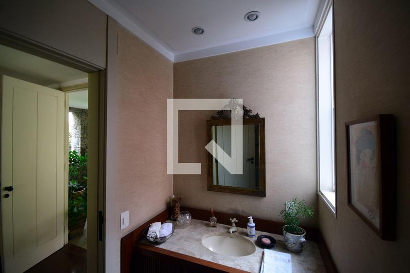 Casa, 4 quartos, 650 m² - Foto 39