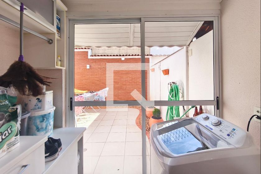 Casa à Venda - Parque Prado, 3 Quartos,  246 m2 em , Campinas - sp | SoloBR