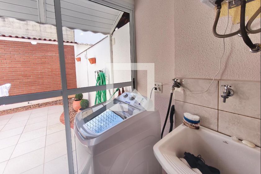 Casa à Venda - Parque Prado, 3 Quartos,  246 m2 em , Campinas - sp | SoloBR