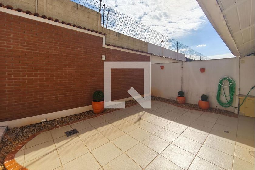 Casa à Venda - Parque Prado, 3 Quartos,  246 m2 em , Campinas - sp | SoloBR