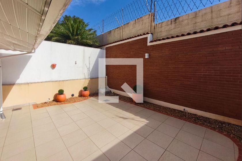 Casa à Venda - Parque Prado, 3 Quartos,  246 m2 em , Campinas - sp | SoloBR