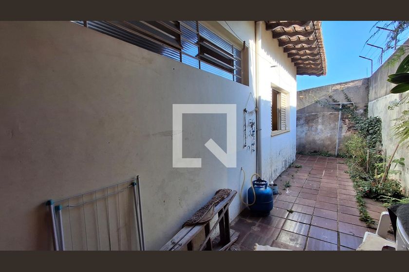 Casa à Venda - Taquaral, 2 Quartos,  83 m2 em , Campinas - sp | SoloBR