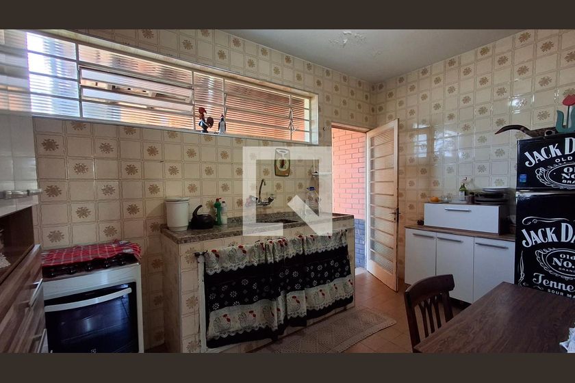 Casa à Venda - Taquaral, 2 Quartos,  83 m2 em , Campinas - sp | SoloBR