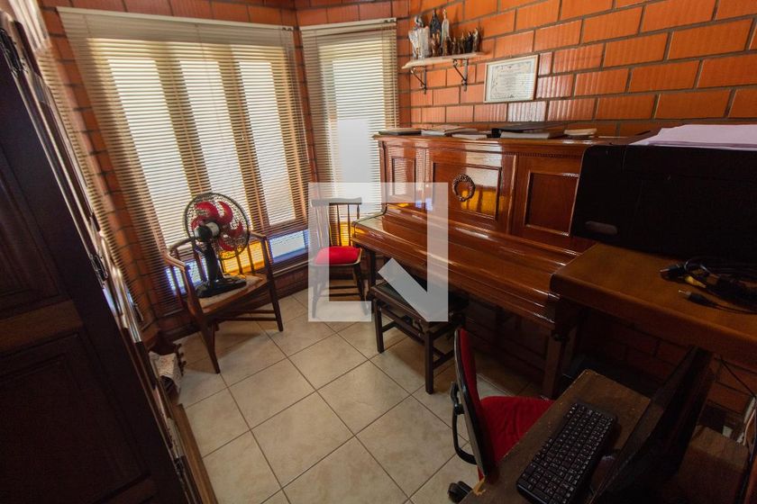 Casa à Venda - Lot. Alphaville Campinas, 3 Quartos,  283 m2 em , Campinas - sp | SoloBR